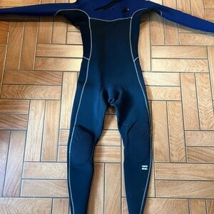 Billabong Men's Navy and Black 3/2 Chest Zip Wetsuit